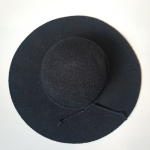 Black Floppy Sun Hat